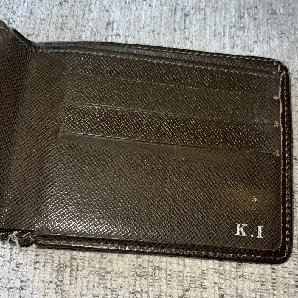 🪅FLASH SALE🪅Louis Vuitton Epi Leather Wallet